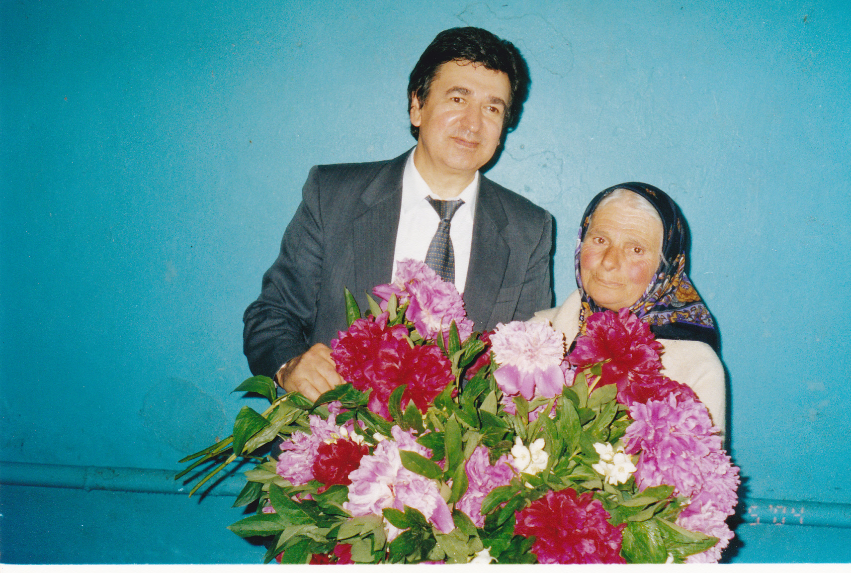 mama-cu-dl.cuzuioc-12-aprilie-2004-macaresti